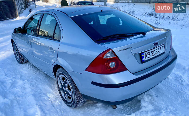 Лифтбек Ford Mondeo 2004 в Житомире