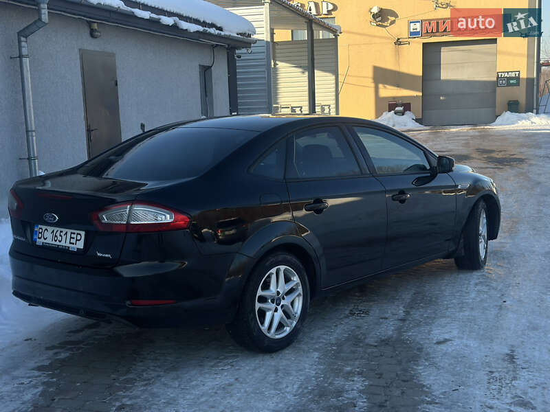 Седан Ford Mondeo 2011 в Ивано-Франковске