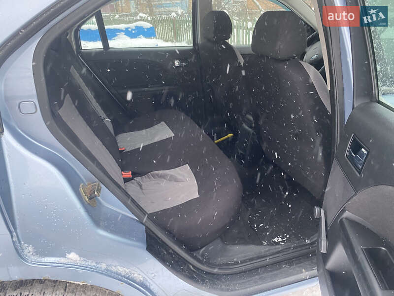 Седан Ford Mondeo 2006 в Недригайлове