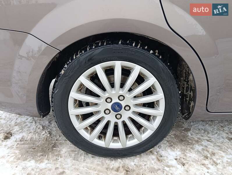 Универсал Ford Mondeo 2011 в Луцке