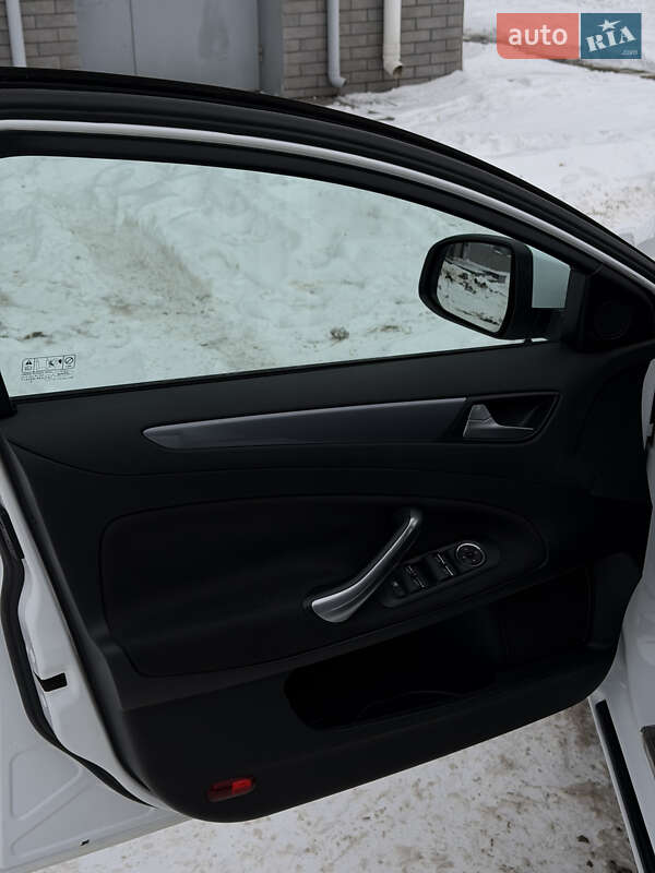 Седан Ford Mondeo 2010 в Киеве фото 25 Седан Ford Mondeo 2010 в Киеве