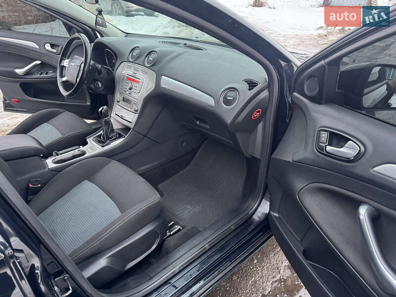 Универсал Ford Mondeo 2010 в Радивилове