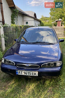 Ліфтбек Ford Mondeo 1995 в Івано-Франківську
