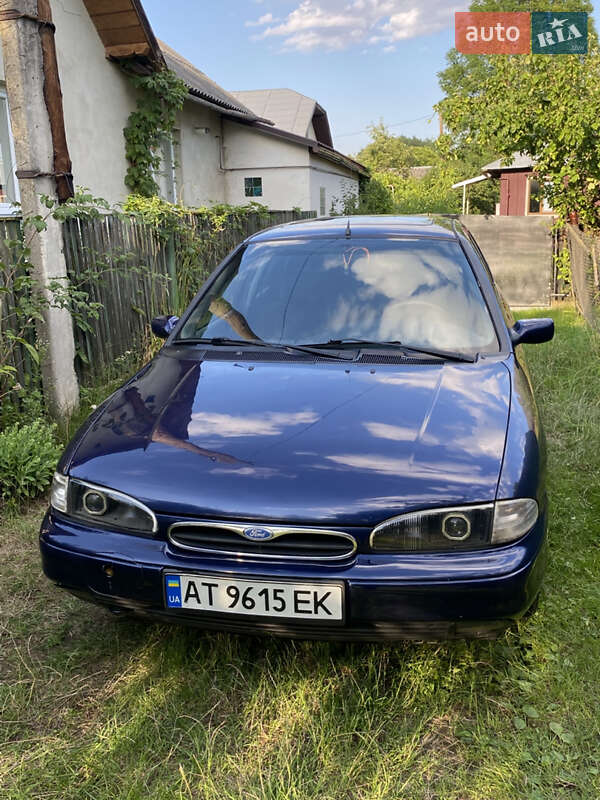 Ліфтбек Ford Mondeo 1995 в Івано-Франківську фото Ліфтбек Ford Mondeo 1995 в Івано-Франківську