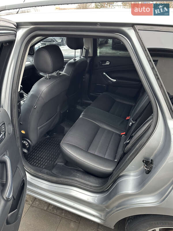 Универсал Ford Mondeo 2010 в Ровно