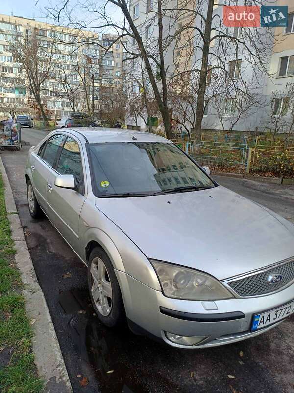 Седан Ford Mondeo 2005 в Киеве