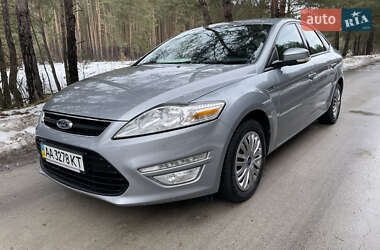 Седан Ford Mondeo 2014 в Славуті
