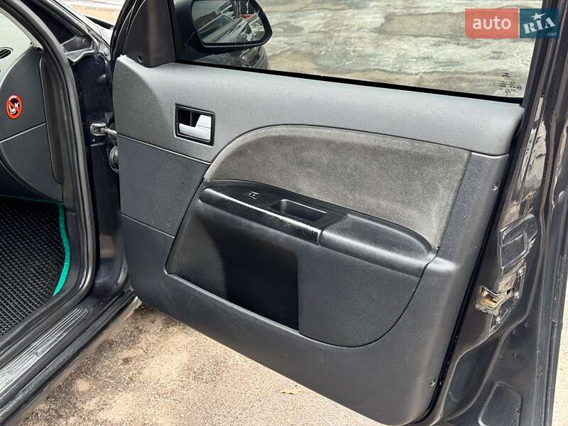 Лифтбек Ford Mondeo 2002 в Виннице фото 21 Лифтбек Ford Mondeo 2002 в Виннице