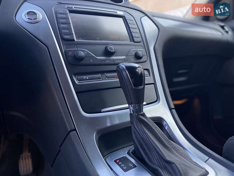 Універсал Ford Mondeo 2014 в Миколаєві