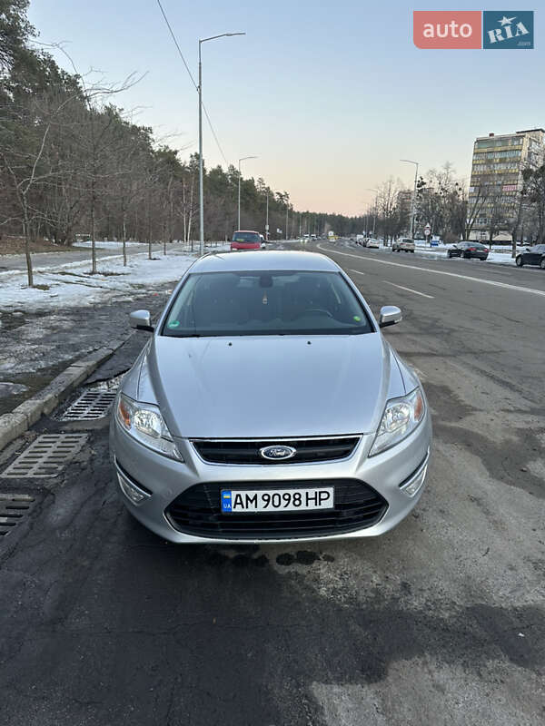 Ford Mondeo 2013 Ford Mondeo 2013