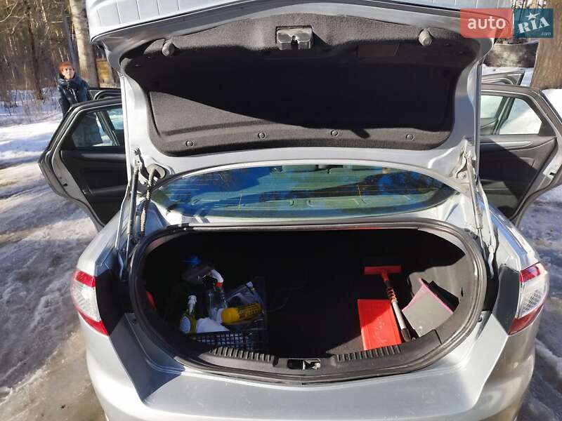 Седан Ford Mondeo 2013 в Житомире