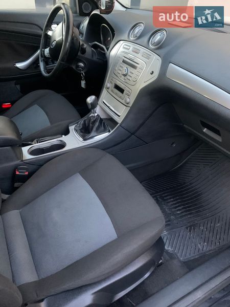 Лифтбек Ford Mondeo 2010 в Шепетовке