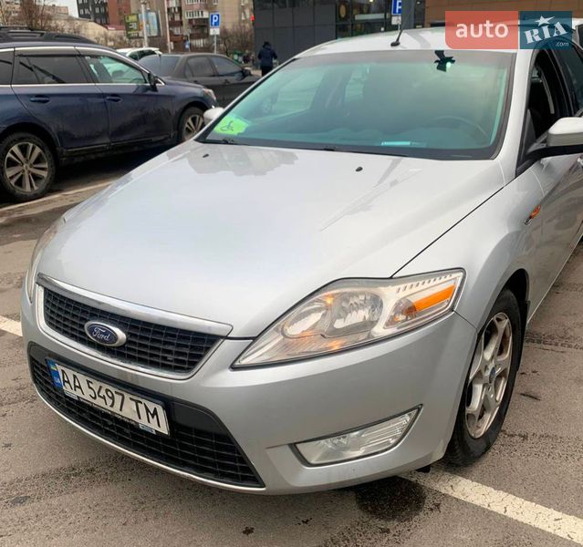 Седан Ford Mondeo 2010 в Києві