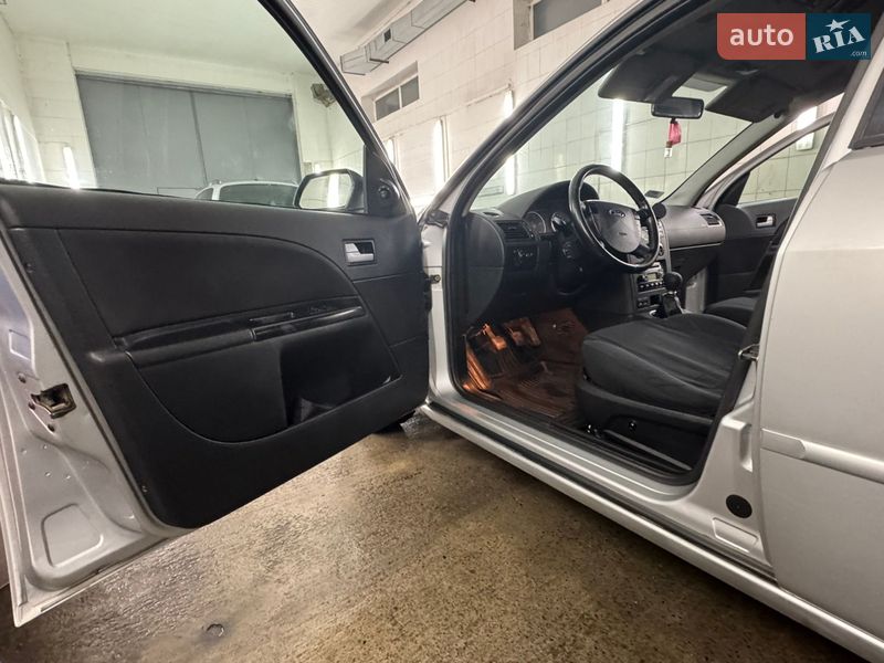 Седан Ford Mondeo 2000 в Києві