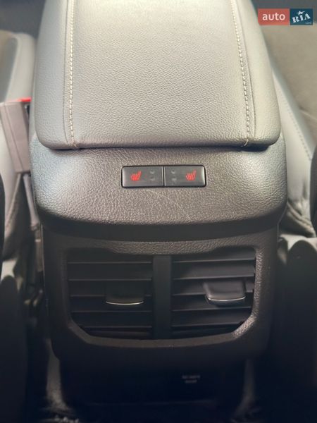 Седан Ford Mondeo 2016 в Киеве