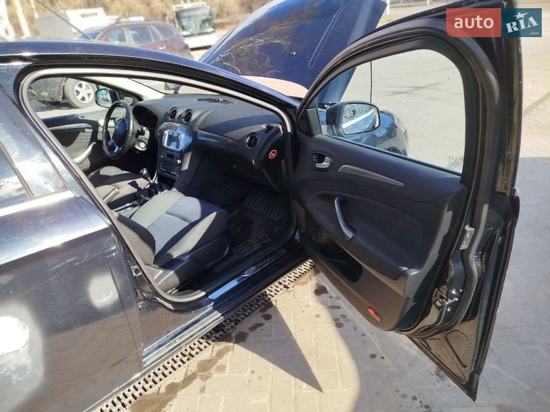 Лифтбек Ford Mondeo 2008 в Запорожье