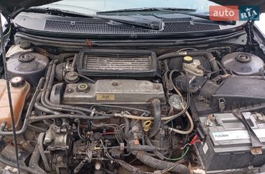 Седан Ford Mondeo 1998 в Городке