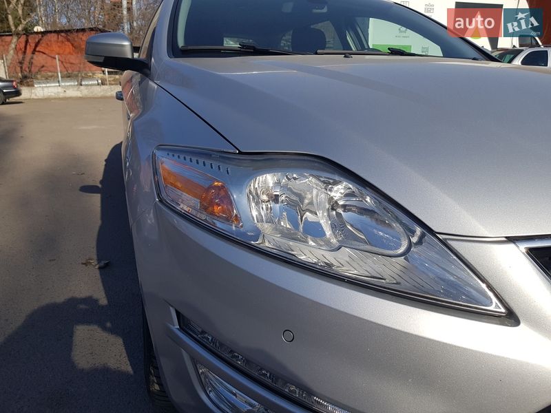 Универсал Ford Mondeo 2013 в Ровно