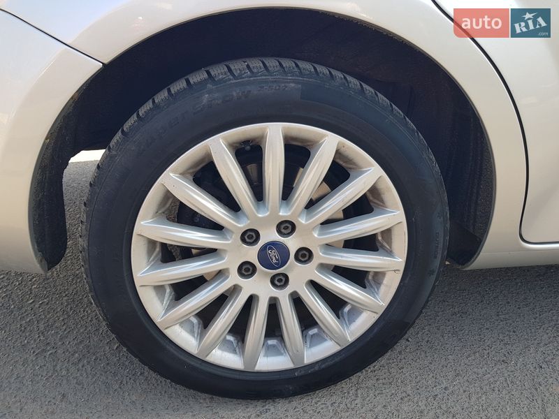 Универсал Ford Mondeo 2013 в Ровно