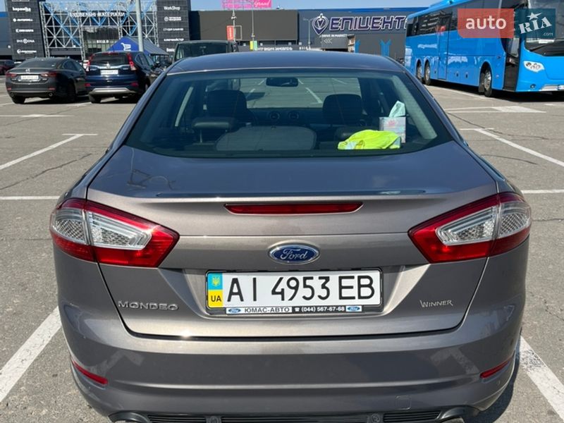 Седан Ford Mondeo 2012 в Киеве