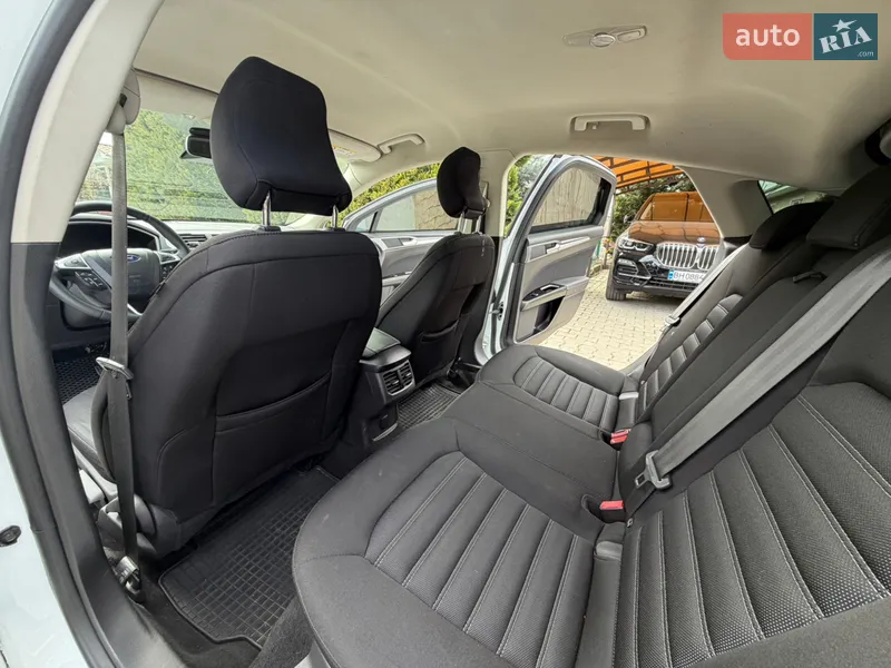 Ford Mondeo 2017 VIN WF0EXXWPCEHJ88817 фото оголошення 21 з 92