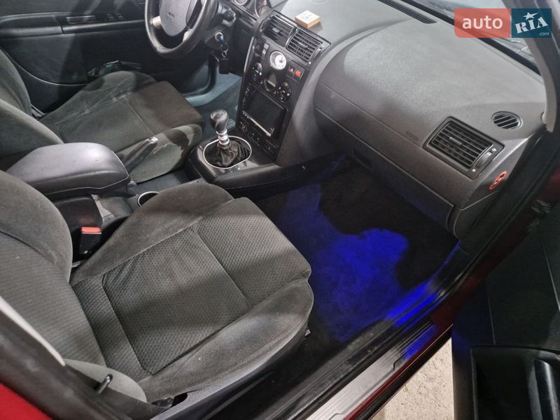 Седан Ford Mondeo 2003 в Львове