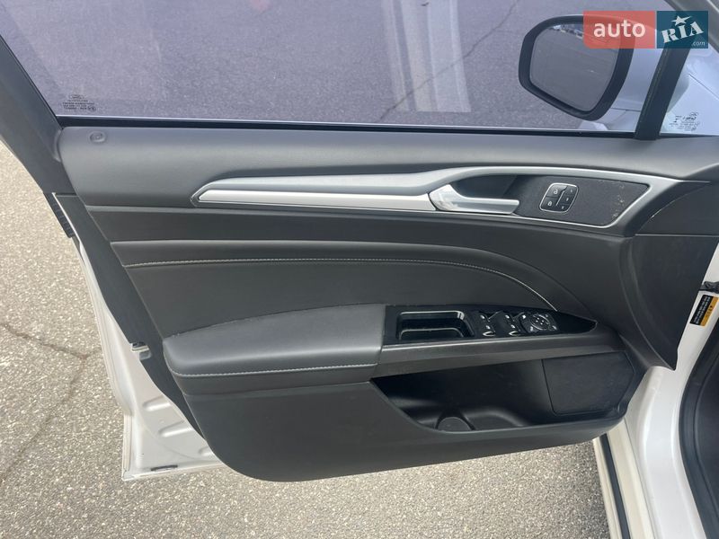 Седан Ford Mondeo 2015 в Киеве фото 12 Седан Ford Mondeo 2015 в Киеве