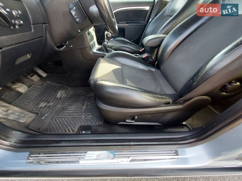 Седан Ford Mondeo 2005 в Полтаві