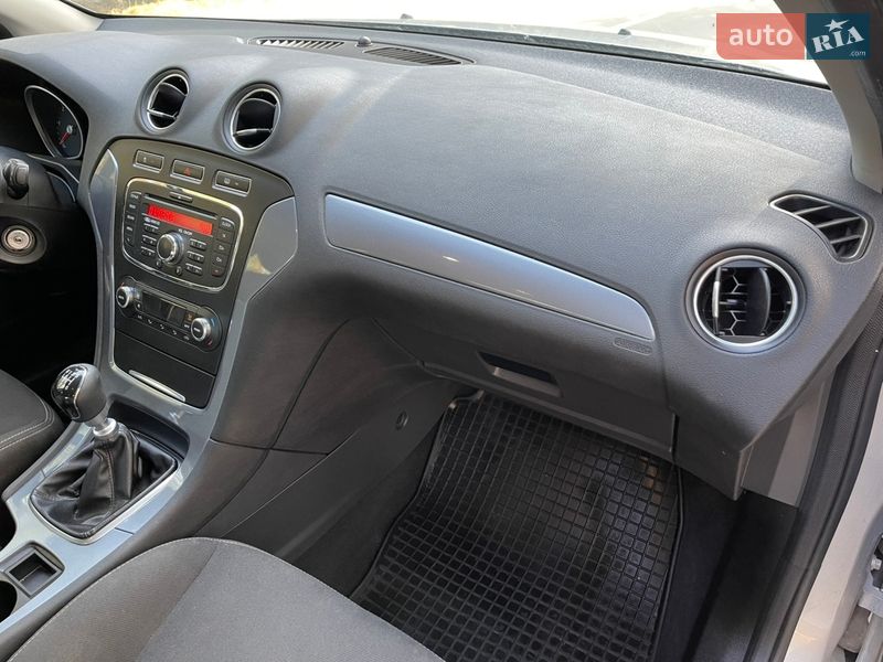 Седан Ford Mondeo 2014 в Славуті фото 80 Седан Ford Mondeo 2014 в Славуті