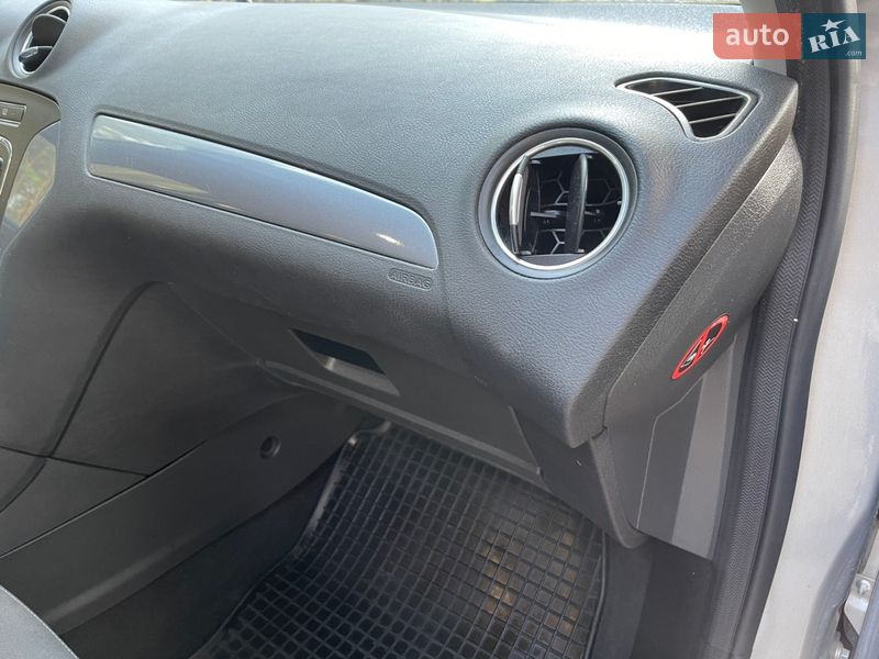 Седан Ford Mondeo 2014 в Славуті фото 86 Седан Ford Mondeo 2014 в Славуті