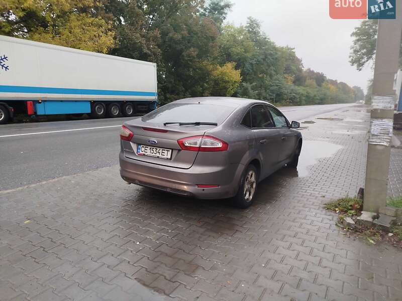 Лифтбек Ford Mondeo 2014 в Вижнице