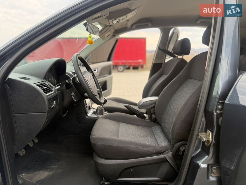 Лифтбек Ford Mondeo 2007 в Черновцах