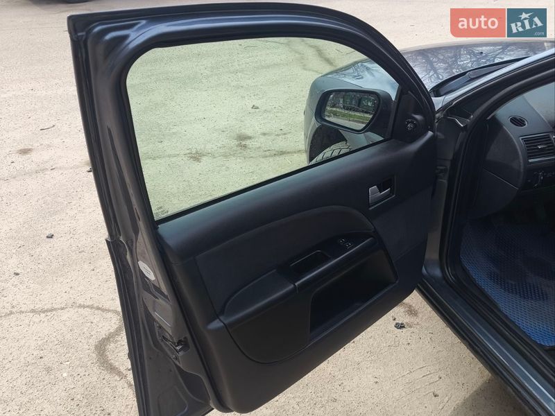 Універсал Ford Mondeo 2004 в Житомирі