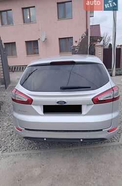 Універсал Ford Mondeo 2011 в Чернівцях
