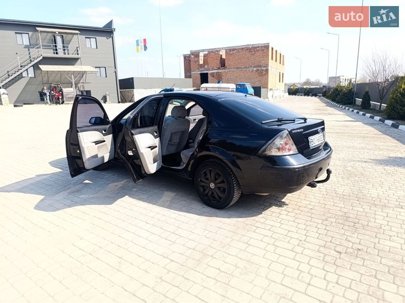 Лифтбек Ford Mondeo 2002 в Тернополе