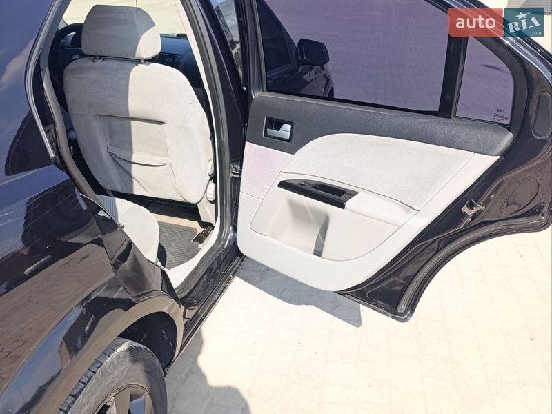 Лифтбек Ford Mondeo 2002 в Тернополе