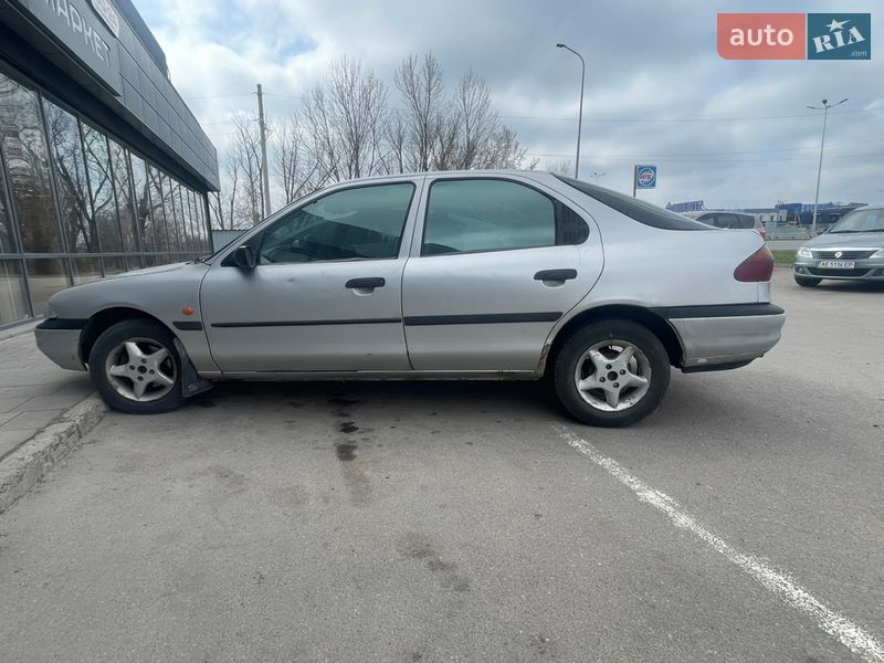 Лифтбек Ford Mondeo 1994 в Днепре