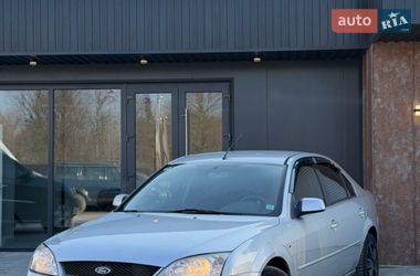 Лифтбек Ford Mondeo 2004 в Черновцах