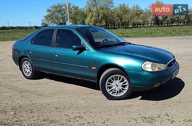 Лифтбек Ford Mondeo 2000 в Вознесенске