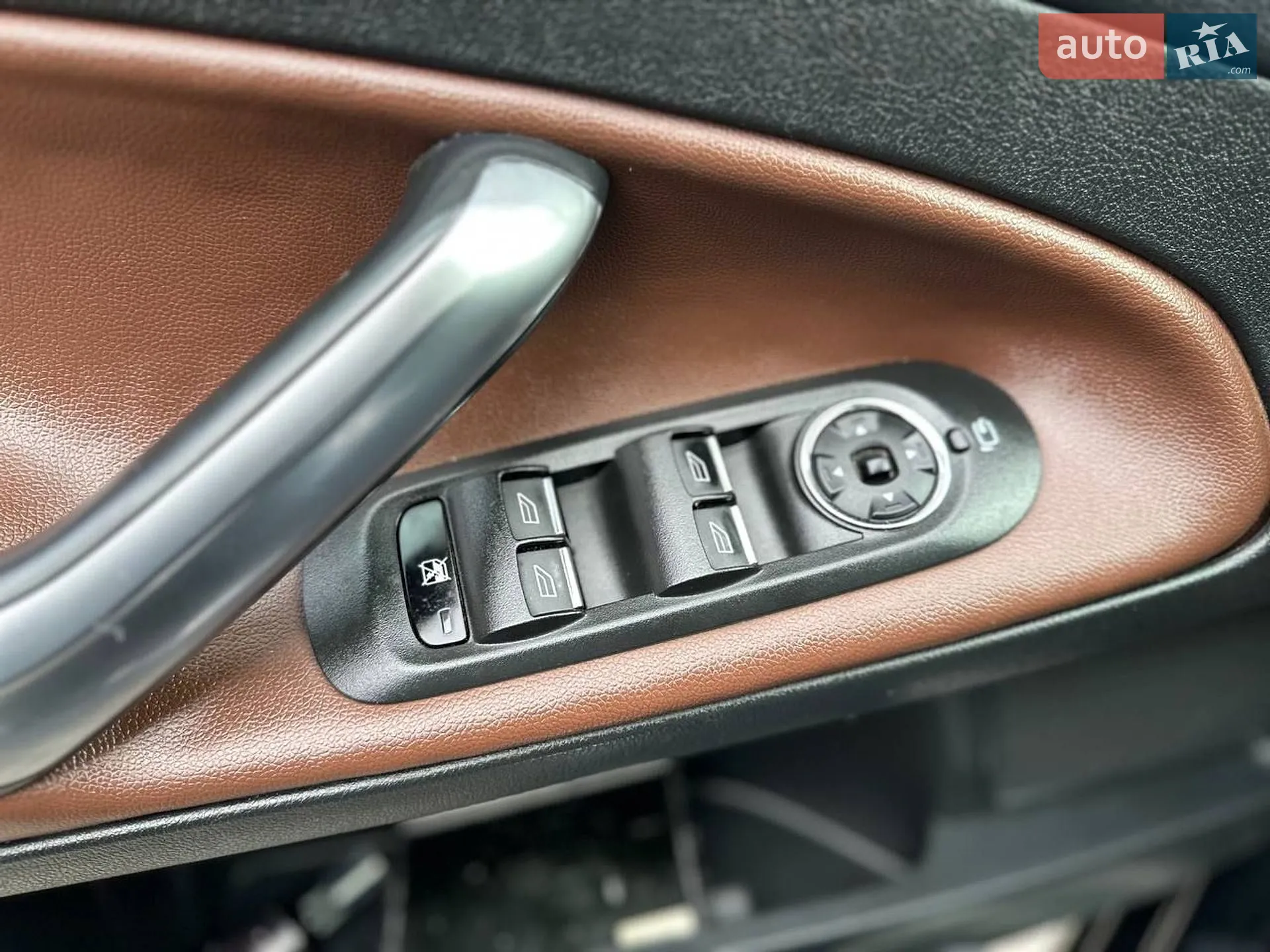 2014 Ford Mondeo - мініатюра 28