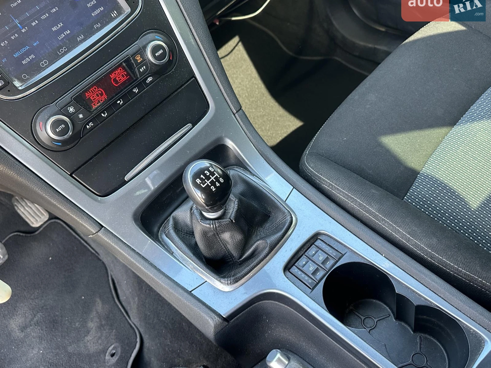 2010 Ford Mondeo - мініатюра 23
