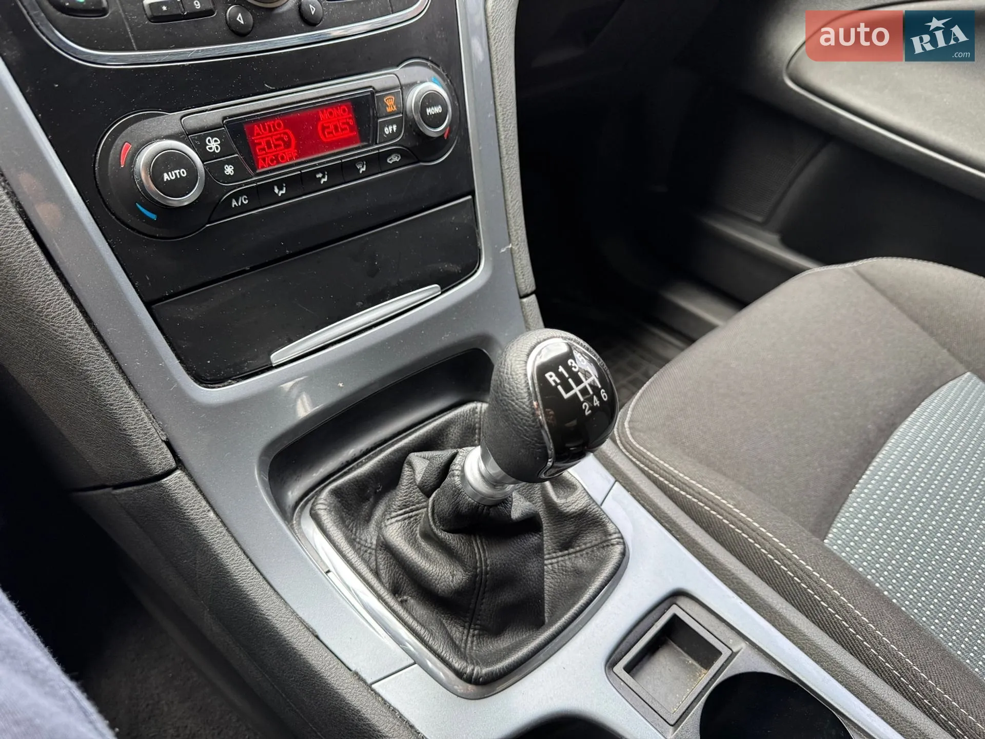 2011 Ford Mondeo - мініатюра 22