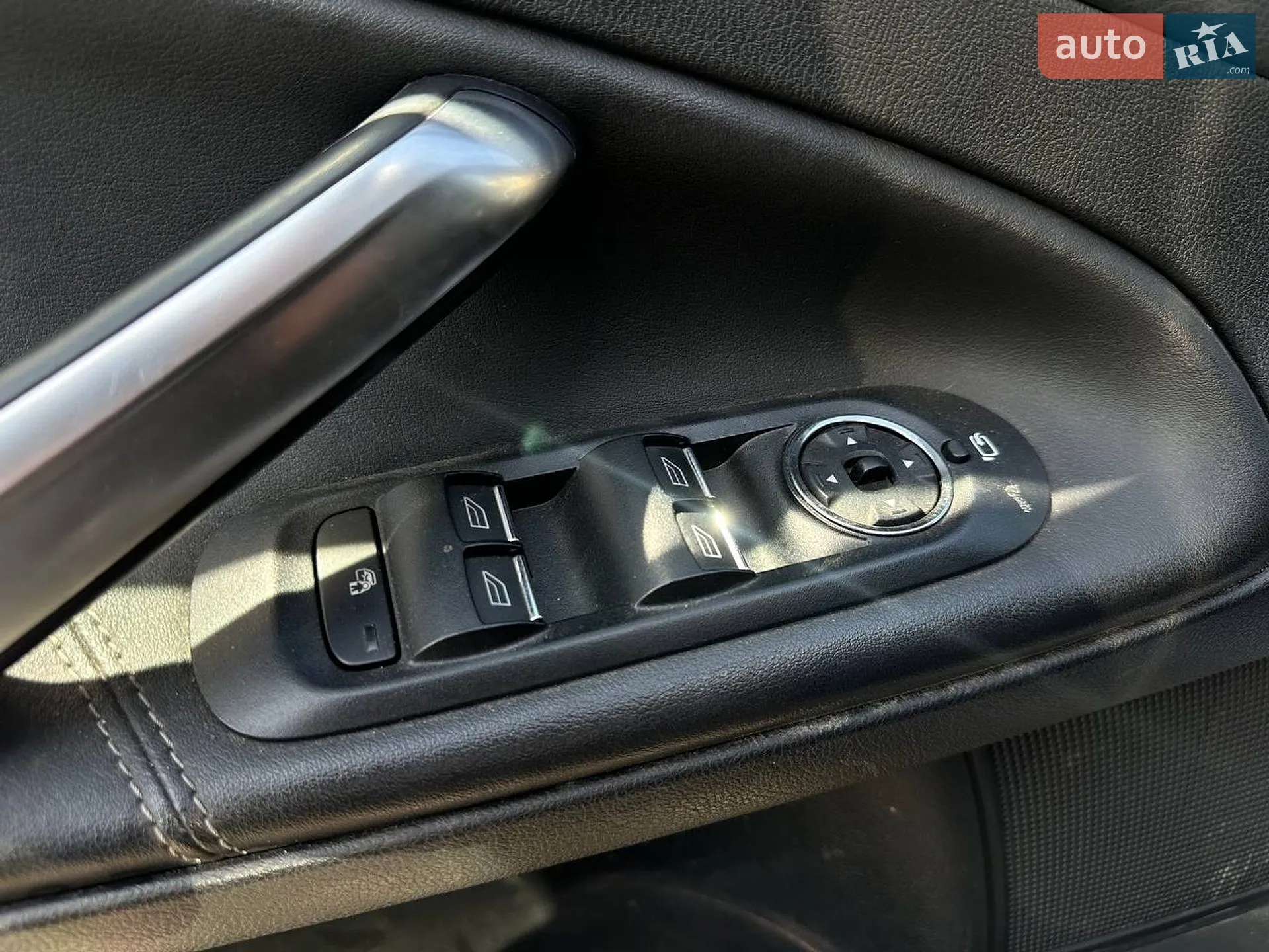 2011 Ford Mondeo - мініатюра 9