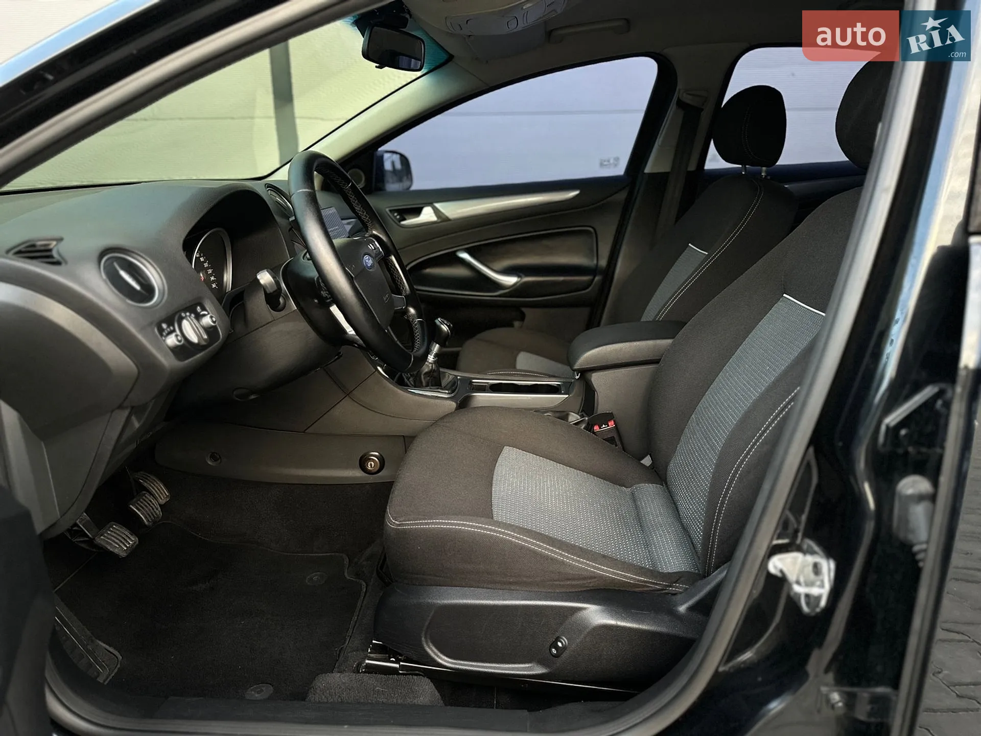 2013 Ford Mondeo - мініатюра 9