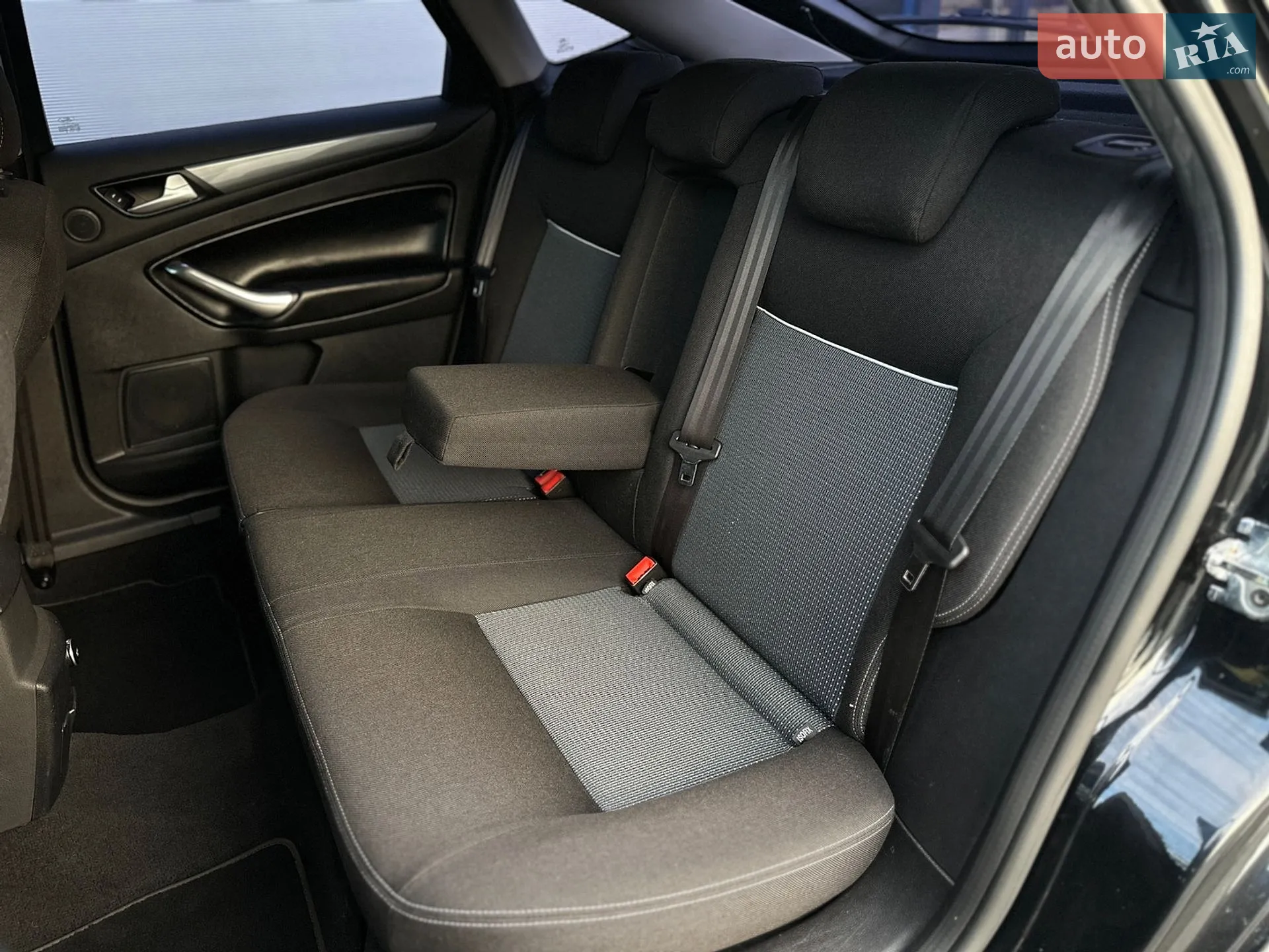 2013 Ford Mondeo - мініатюра 17