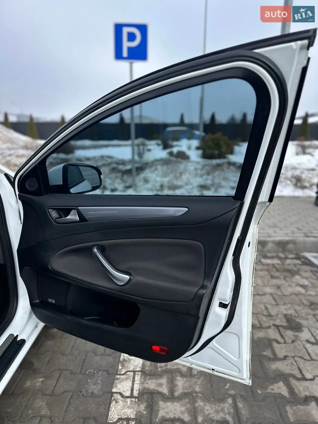 Ford Mondeo 2010 VIN WF0GXXGBBGAB73234 фото оголошення 16 з 17