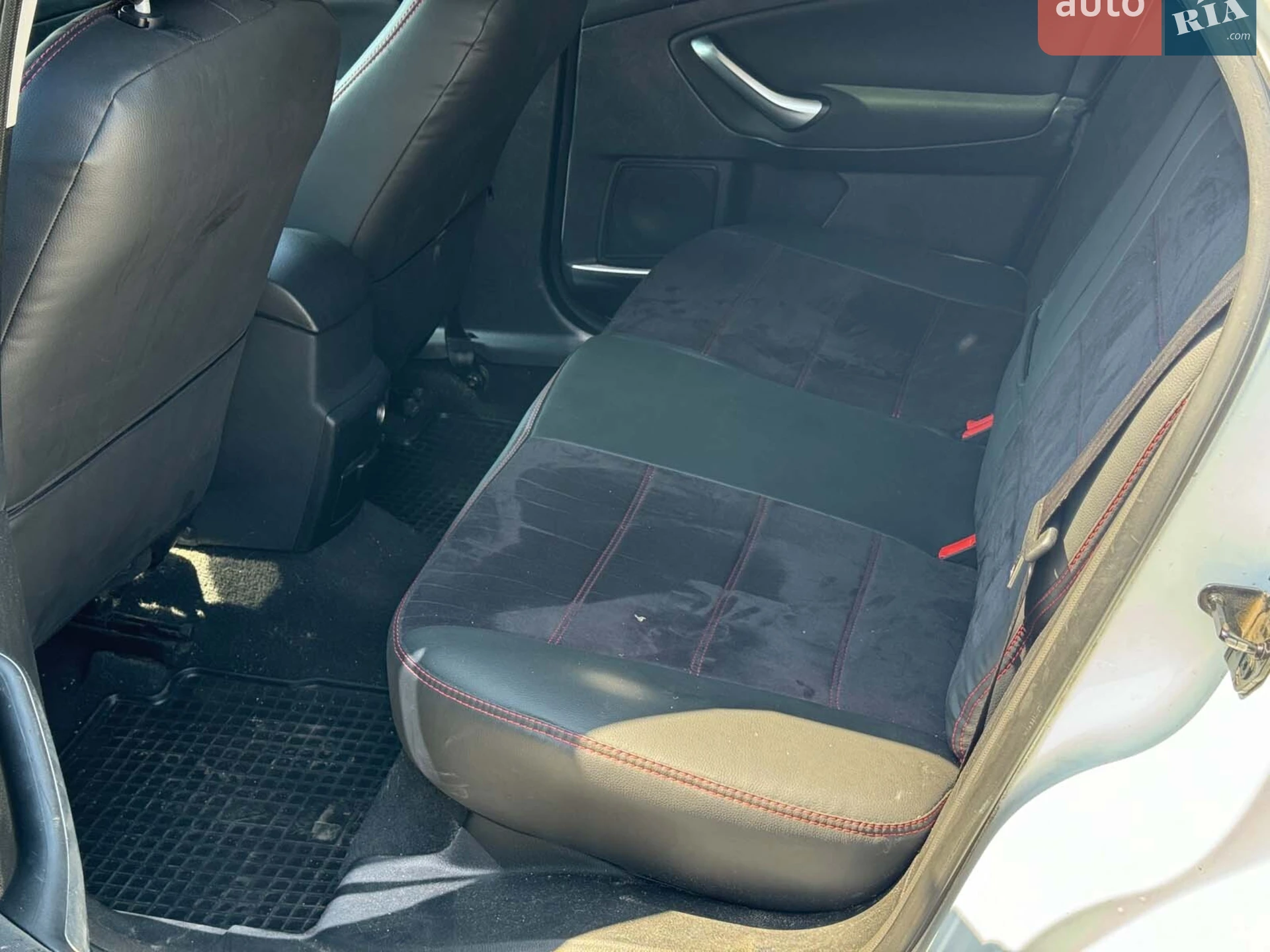 2011 Ford Mondeo - мініатюра 17
