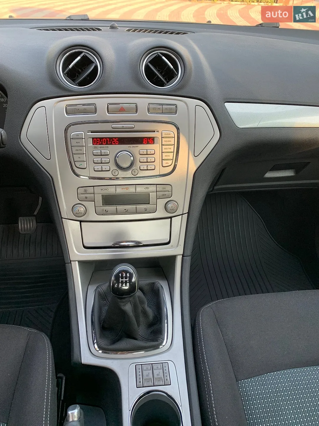 2010 Ford Mondeo - мініатюра 22