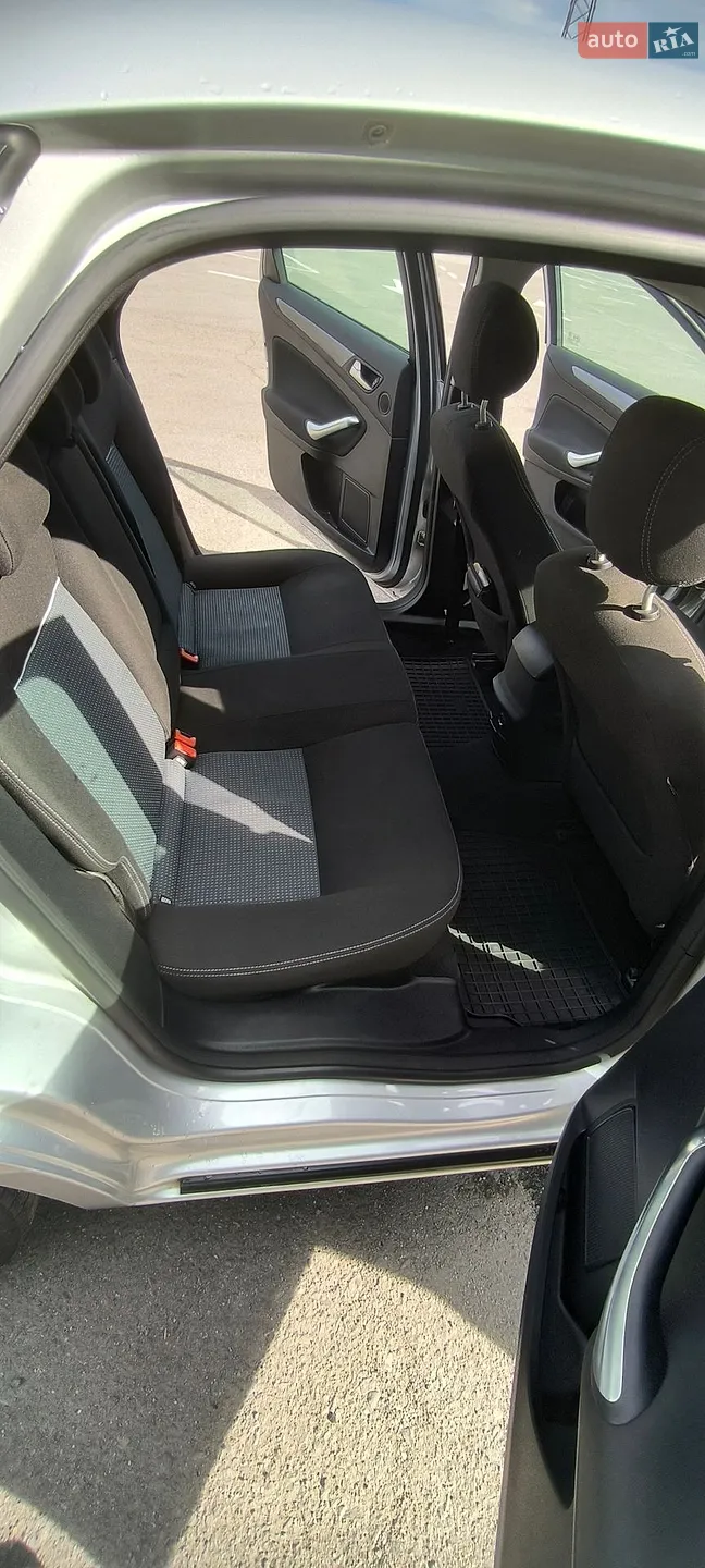 2010 Ford Mondeo - мініатюра 21