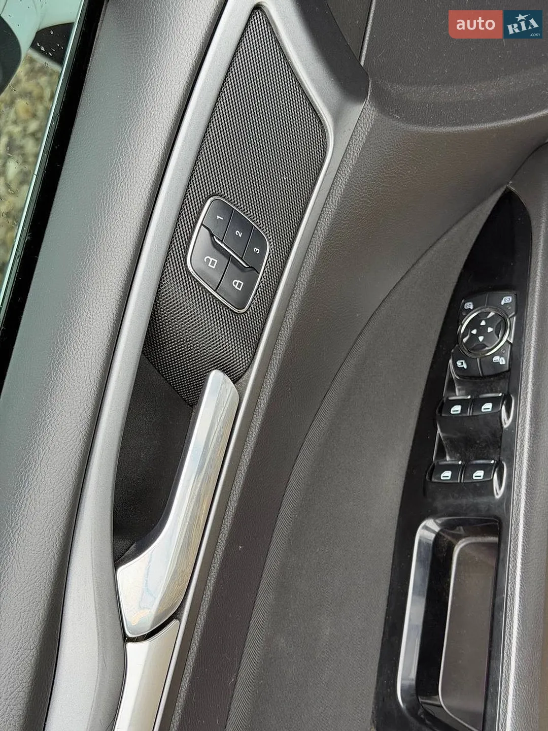 2015 Ford Mondeo - мініатюра 31
